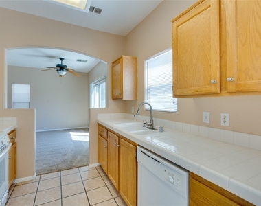 1401 Sycamore Spring Court - Photo Thumbnail 17