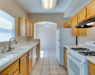 1401 Sycamore Spring Court - Photo Thumbnail 12