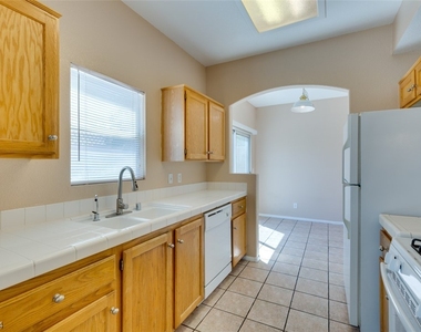 1401 Sycamore Spring Court - Photo Thumbnail 13