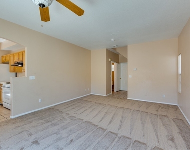 1401 Sycamore Spring Court - Photo Thumbnail 8