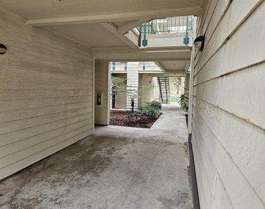 2101 Hastings Shore Ln - Photo Thumbnail 1