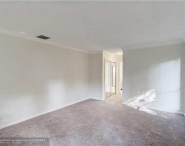 11457 Shady Oaks Ln - Photo Thumbnail 23