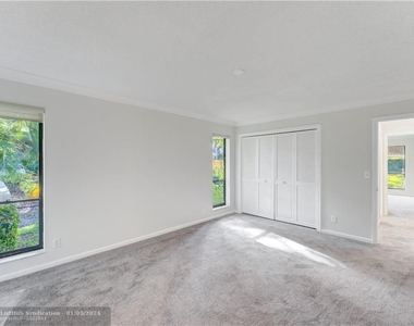 11457 Shady Oaks Ln - Photo Thumbnail 26