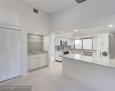 11457 Shady Oaks Ln - Photo Thumbnail 18