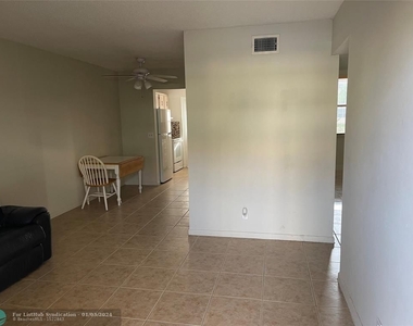 6650 Royal Palm Blvd - Photo Thumbnail 9