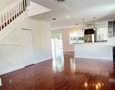 15874 Nw 12th Ct - Photo Thumbnail 2