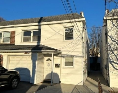 4183 E Tremont Avenue - Photo Thumbnail 0