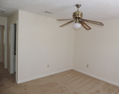 2808 Ferret Court - Photo Thumbnail 20