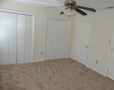 2808 Ferret Court - Photo Thumbnail 14