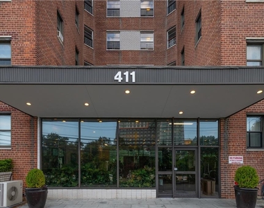 411 Bronx River Road - Photo Thumbnail 0