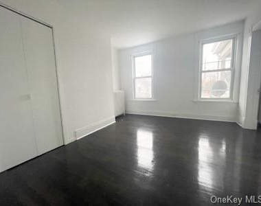 25 Virginia Avenue - Photo Thumbnail 9