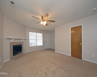 1105 Pueblo Drive - Photo Thumbnail 5