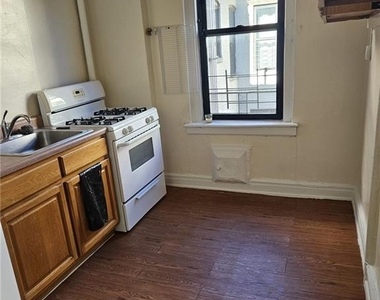 1103 Franklin Avenue - Photo Thumbnail 1