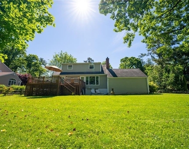 400 Wilmot Road - Photo Thumbnail 31