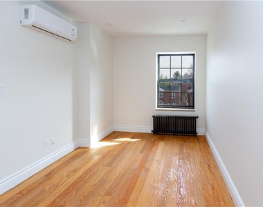 211 W 252th Street - Photo Thumbnail 4