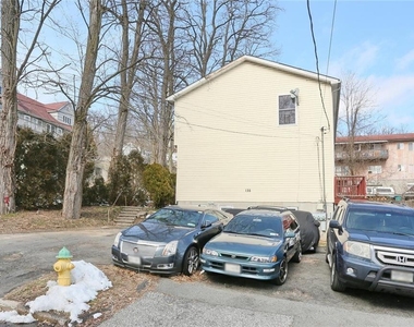 135 Beech Street - Photo Thumbnail 27