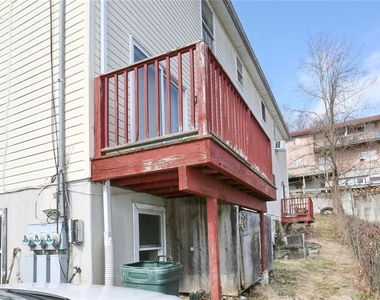 135 Beech Street - Photo Thumbnail 26