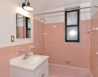 2165 Matthews Avenue - Photo Thumbnail 7