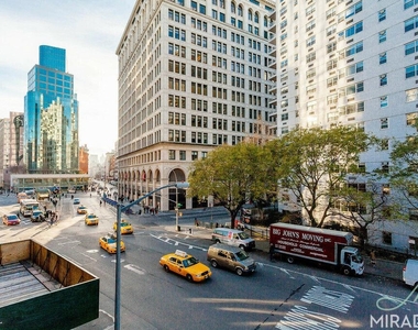 65 Fourth Avenue - Photo Thumbnail 7