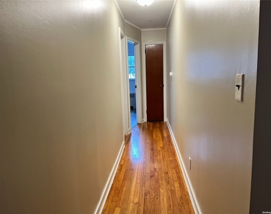 2816 Carnation Avenue - Photo Thumbnail 9