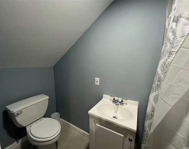 538 Cedarhurst Avenue - Photo Thumbnail 4