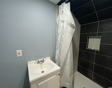 538 Cedarhurst Avenue - Photo Thumbnail 5