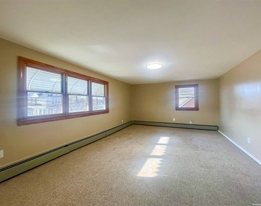 217 E Mineola Avenue - Photo Thumbnail 1