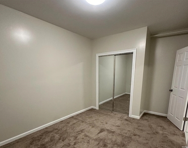 212-26 Jamaica Ave - Photo Thumbnail 8