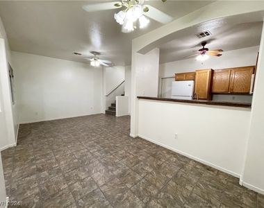 1355 Silver Sierra Street - Photo Thumbnail 8