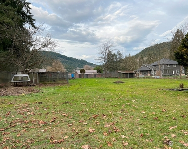 18505 Se May Valley Road - Photo Thumbnail 14