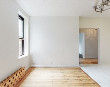 83-52 Talbot Street - Photo Thumbnail 7