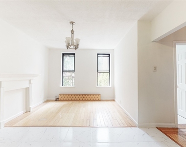 83-52 Talbot Street - Photo Thumbnail 2