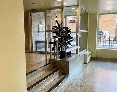 91-15 Lamont Avenue - Photo Thumbnail 1
