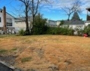 7 Edgewood Road - Photo Thumbnail 10