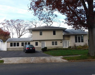 11 Rensselaer Drive - Photo Thumbnail 0