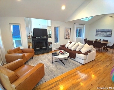 433 W Hudson Street - Photo Thumbnail 3