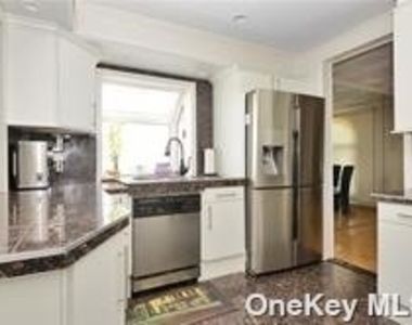 528 Waukena Avenue - Photo Thumbnail 9