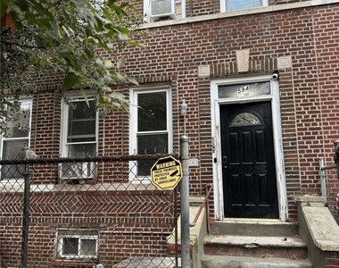 594 Bristol Street - Photo Thumbnail 3