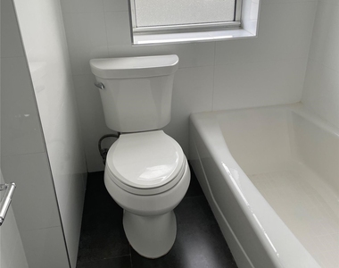 623 Central Avenue - Photo Thumbnail 8