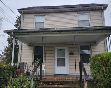 110 Leonard Avenue - Photo Thumbnail 0