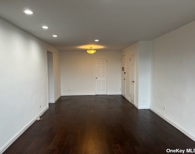 84-09 155th Avenue - Photo Thumbnail 3