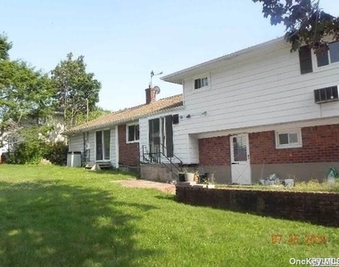 10 Halcourt Drive - Photo Thumbnail 13