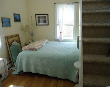 32 Buffalo Avenue - Photo Thumbnail 7