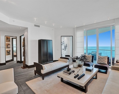 16047 Collins Ave - Photo Thumbnail 28