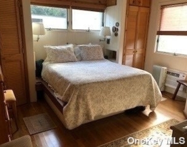 581 Bayberry Walk - Photo Thumbnail 10