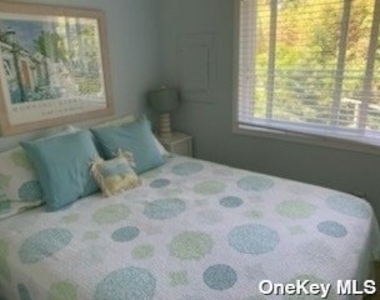 39 Midway Walk - Photo Thumbnail 8