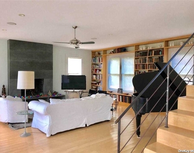 12 South Bay Avenue - Photo Thumbnail 1