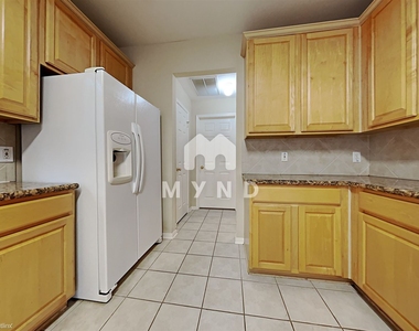 3303 Sage Terrace Ln - Photo Thumbnail 4