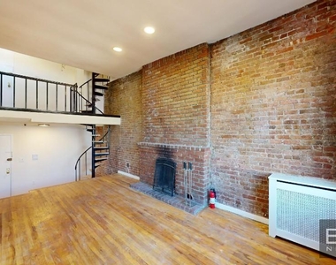 39 West 74th Street/Fire Place/Laundry/Outdoor Space - Photo Thumbnail 1