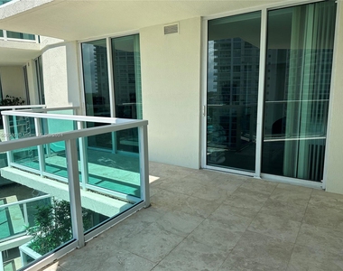 150 S Sunny Isles Blvd - Photo Thumbnail 7